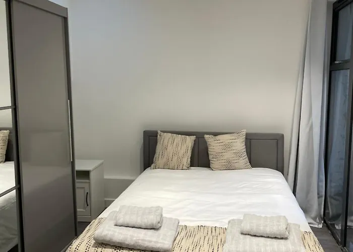 4 Islington Park Street Villa London